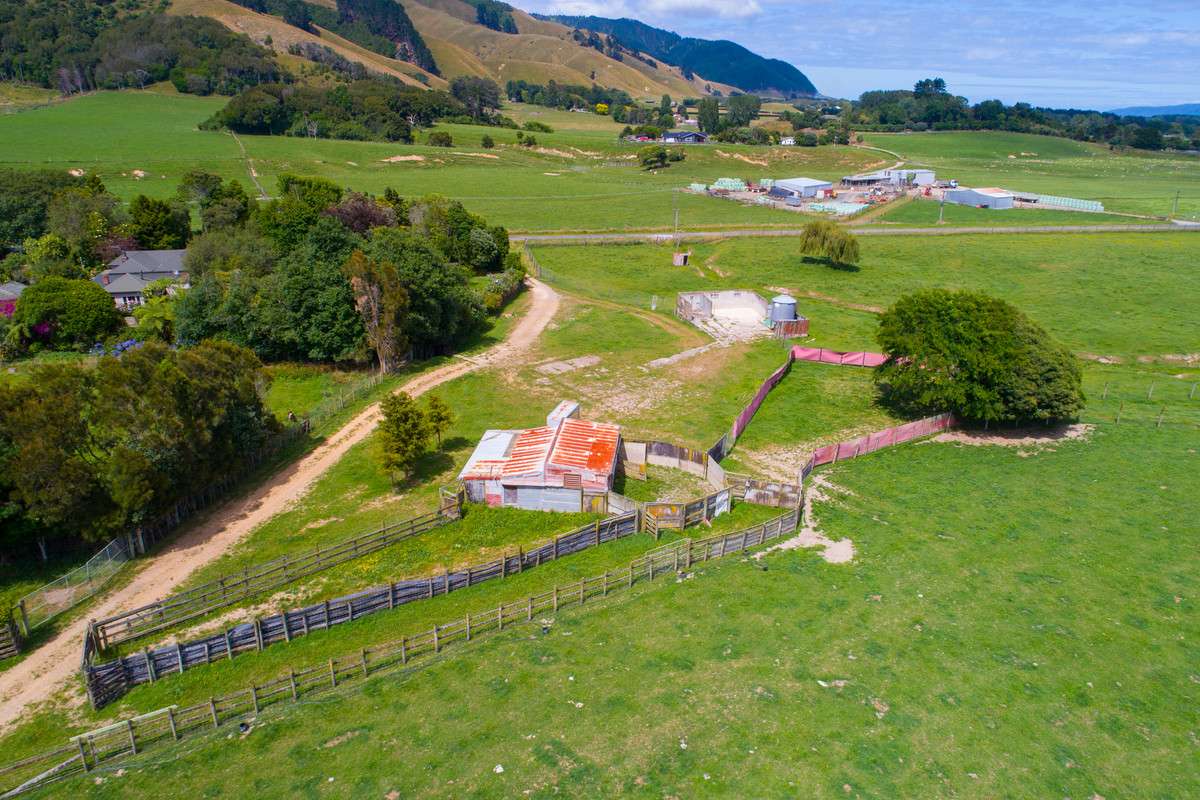 71 Hautere Cross Road Te Horo Kapiti Coast Rural Property For