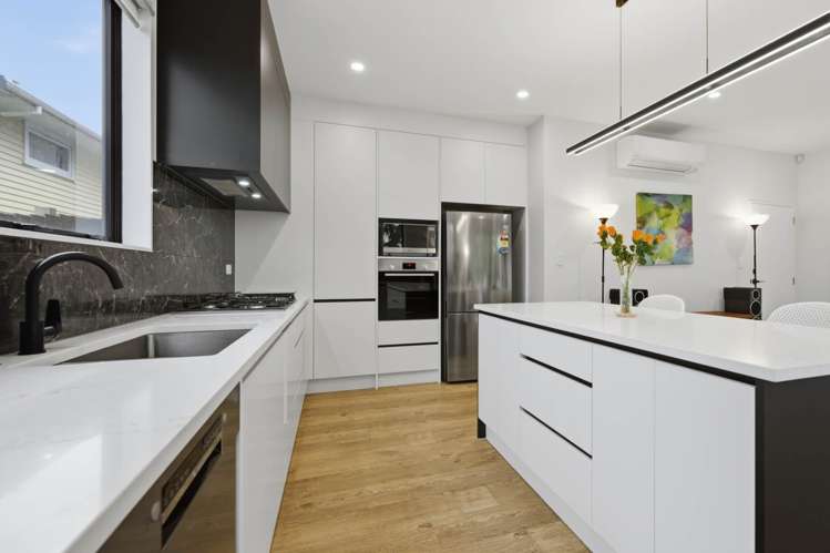 24A Canberra Avenue Lynfield_11