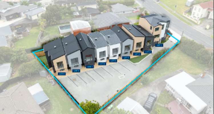2/442 Old Te Atatu Road_0