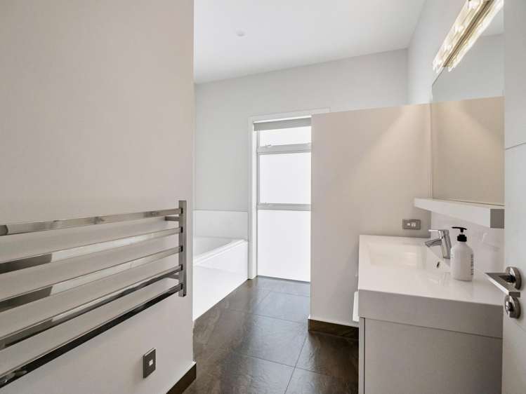 60 Karewa Parade Papamoa_18