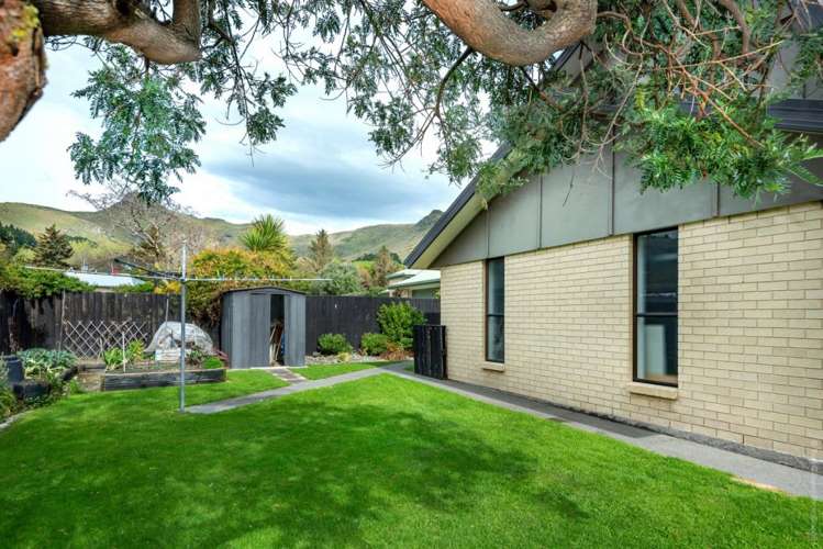 21 Laing Crescent Heathcote Valley_5