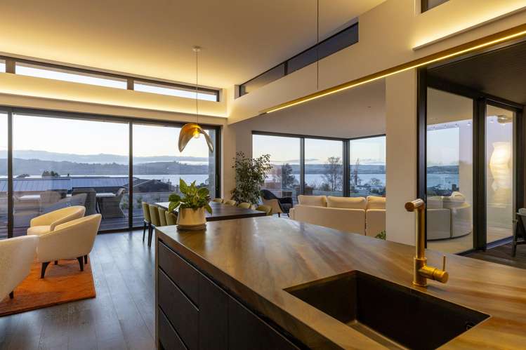 35 Pukenamu Road Rainbow Point_43