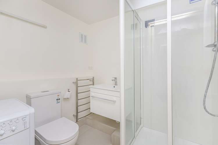 38/54 Hill Street Thorndon_11