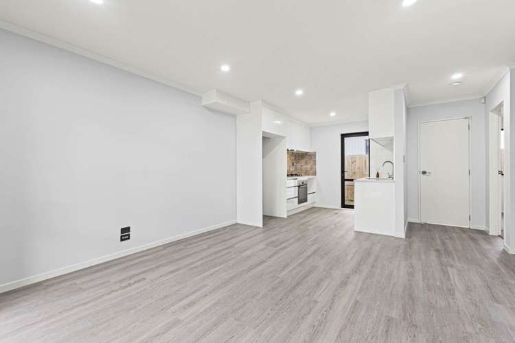 8E Kent Road Manurewa_1