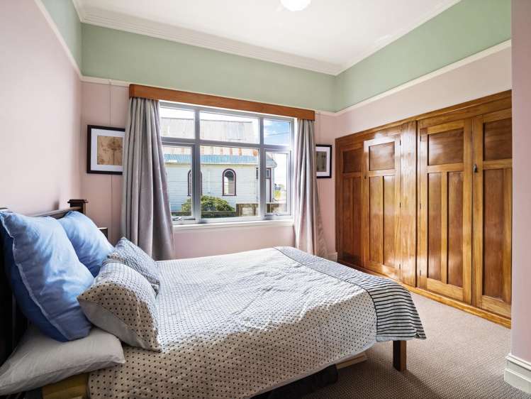 2 Wood Street Kaka Point_14