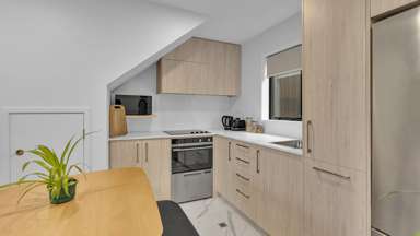 8/5 Shearer Avenue_1