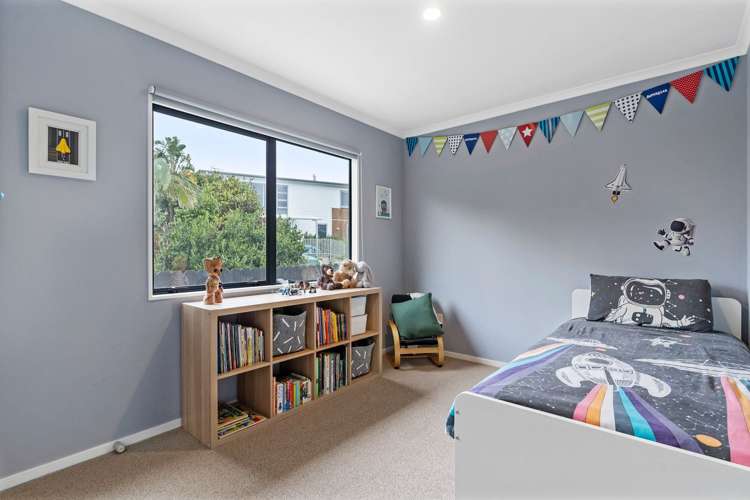 8 Toomer Place Beachlands_13