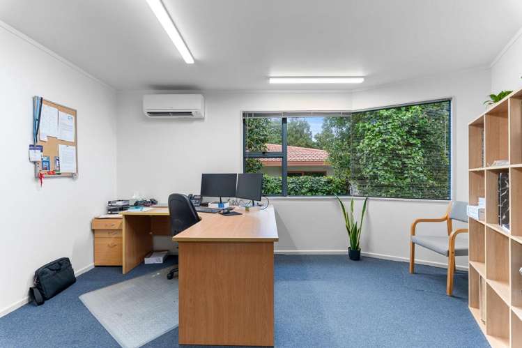 139 Powderham Street New Plymouth Central_16