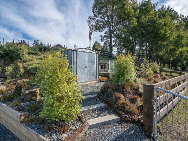 277 Mapara Road Acacia Bay_15