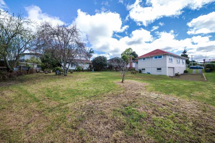 9 Tiroroa Avenue Te Atatu South_20