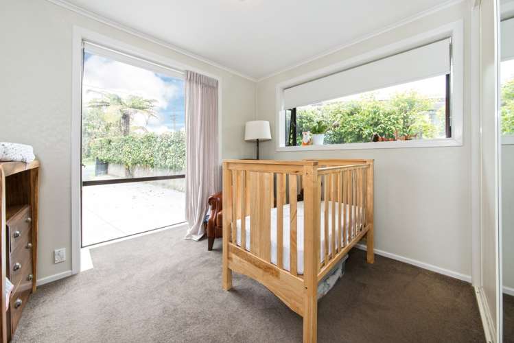 92 Tiroroa Avenue Te Atatu South_15