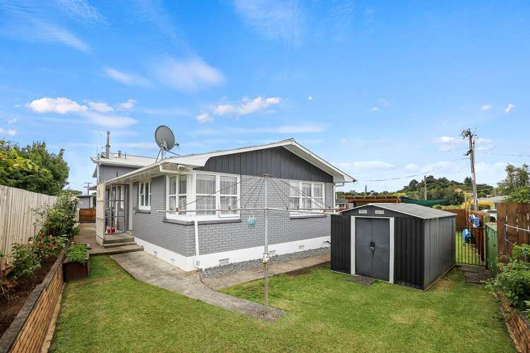 79 Station Road Paeroa_13