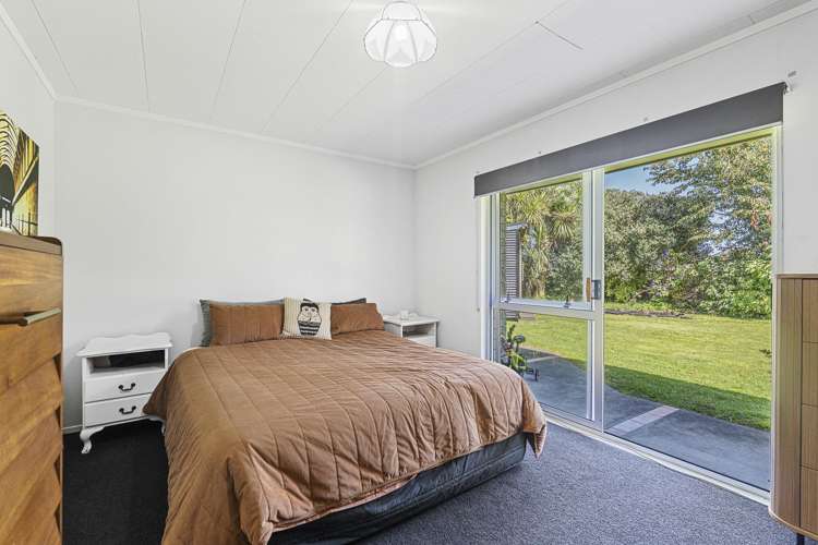 1138 South Road Oakura_17