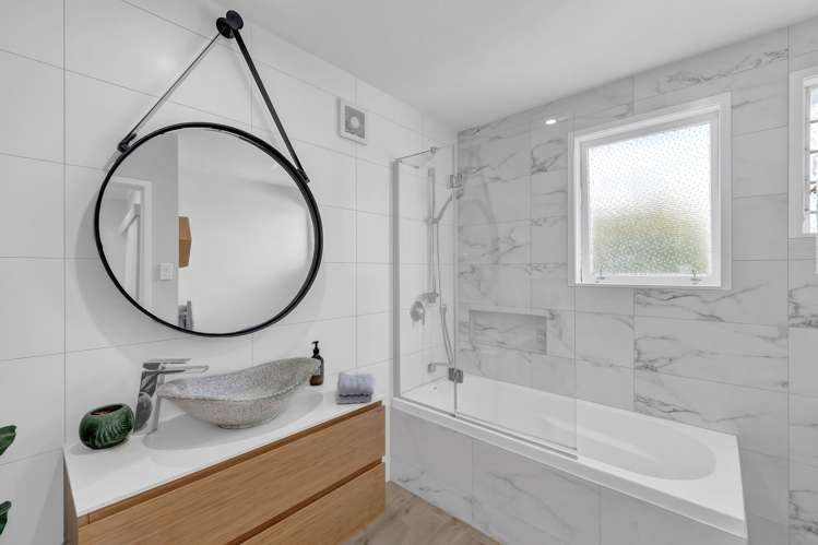 7 Penton Road Stanmore Bay_14