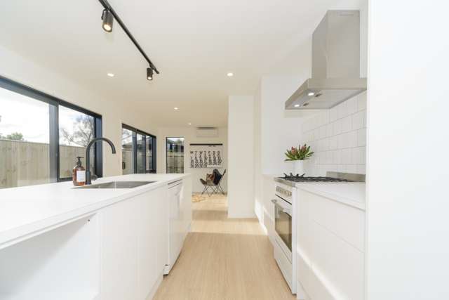 25a Hereford Street West End_3