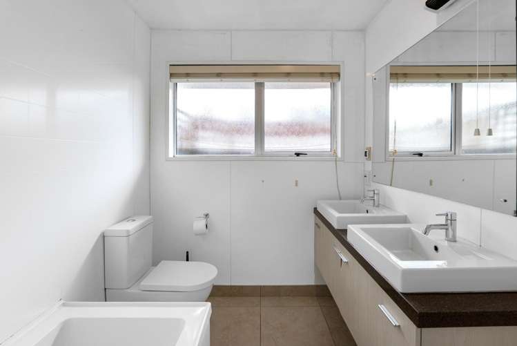 63 Mansfield Avenue St Albans_12