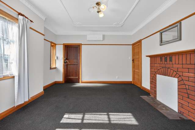 34 Riddlers Crescent Petone_4