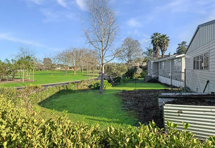 2 Meadows Lane Huntly_17