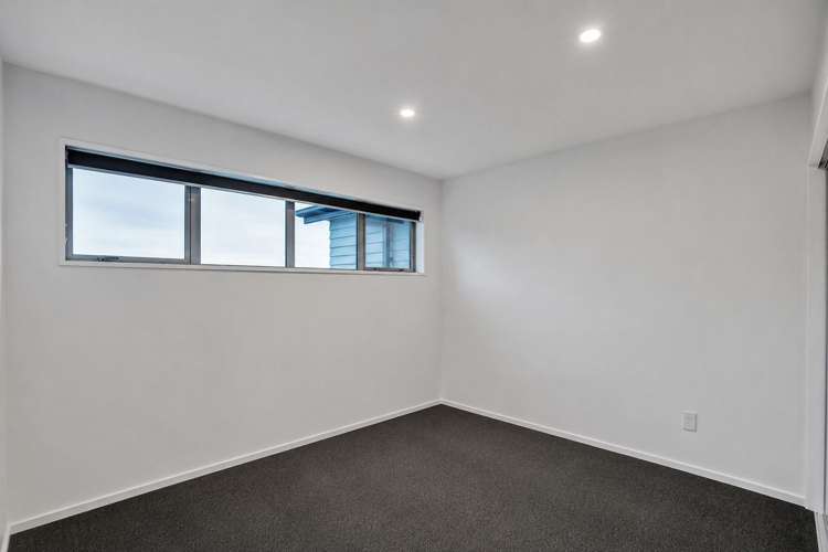 2/16 Hamill Road Halswell_9