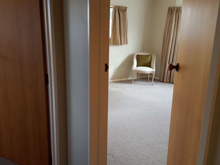 113 Broadway Carterton_13