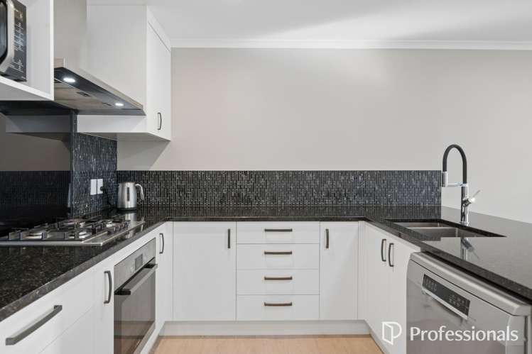 6 Jack Vaughan Grove Wainuiomata_7