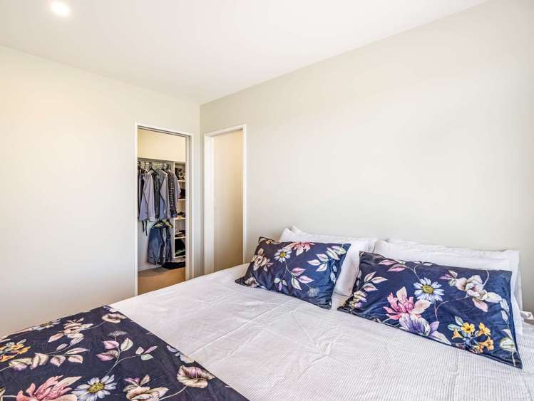 72 Sunline Avenue Lincoln_14