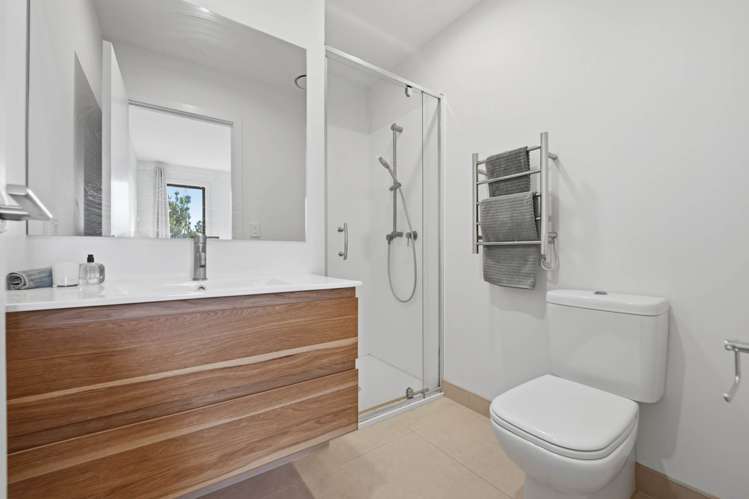 642B Massey Road Mangere_16