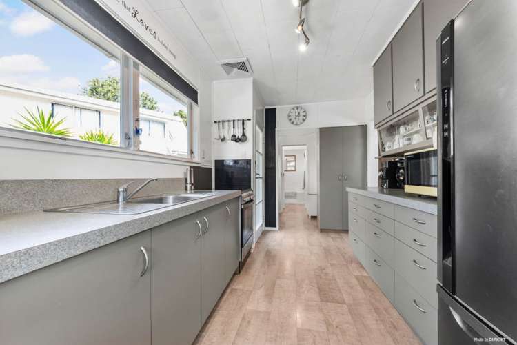 14 Allington Road Massey_6