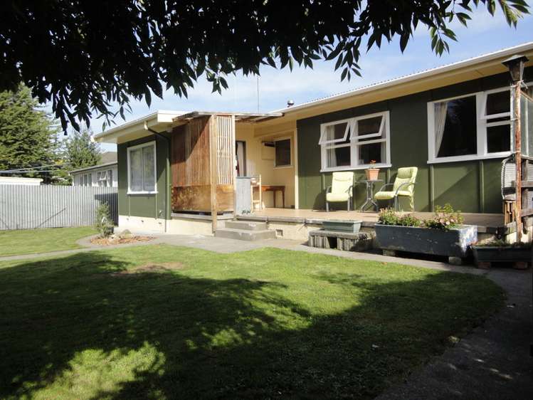 11 Glen Street Marchwiel_18