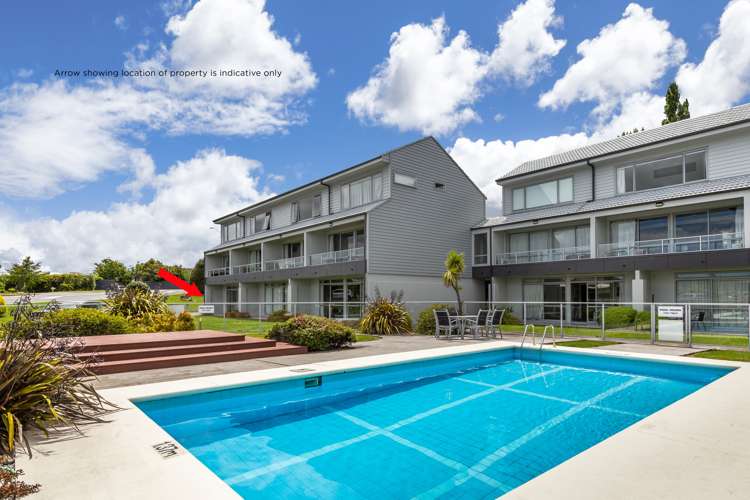 1/300 Lake Terrace Taupo_3