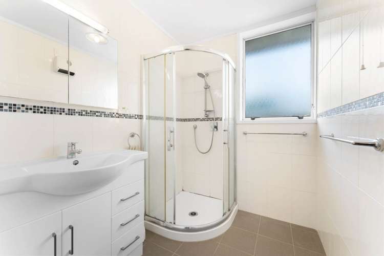 58 Mcleod Road Te Atatu South_18