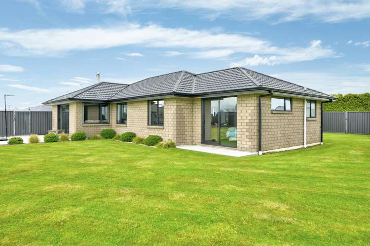 11 Tui Place Edendale_3