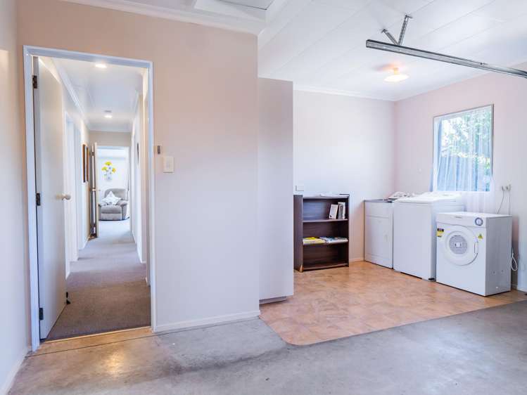 33f Sanders Avenue Westown_15