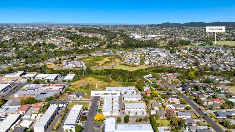 4/3 Hulme Place Henderson_24