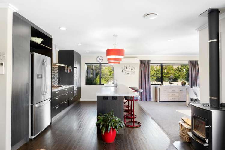 20 Church Road Luggate_9