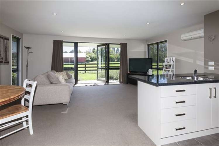 739 Hills Road Marshland_34