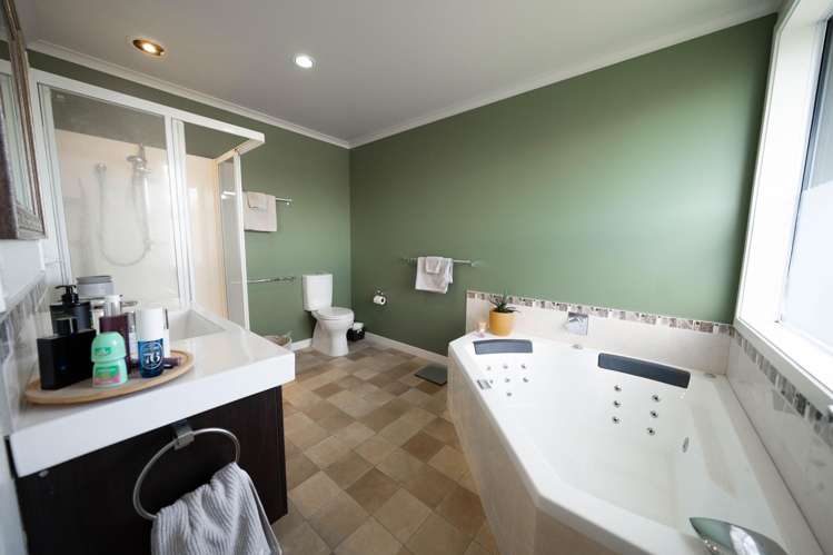 22 Hamilton Avenue Winton_13