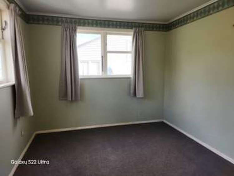 30 Corinna Street Waitangirua_11