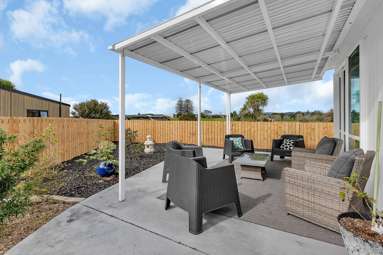 16 Riverglen Road_3