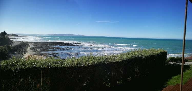 3 Esplanade Kaka Point_16