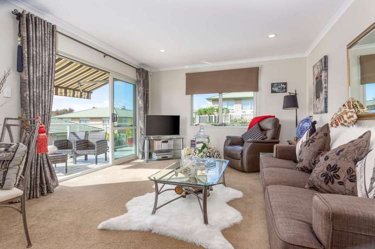 Unit 33/8 Village Place Tuakau_10