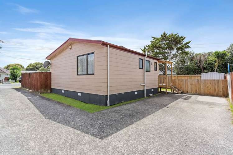 5a Margate Road Blockhouse Bay_12