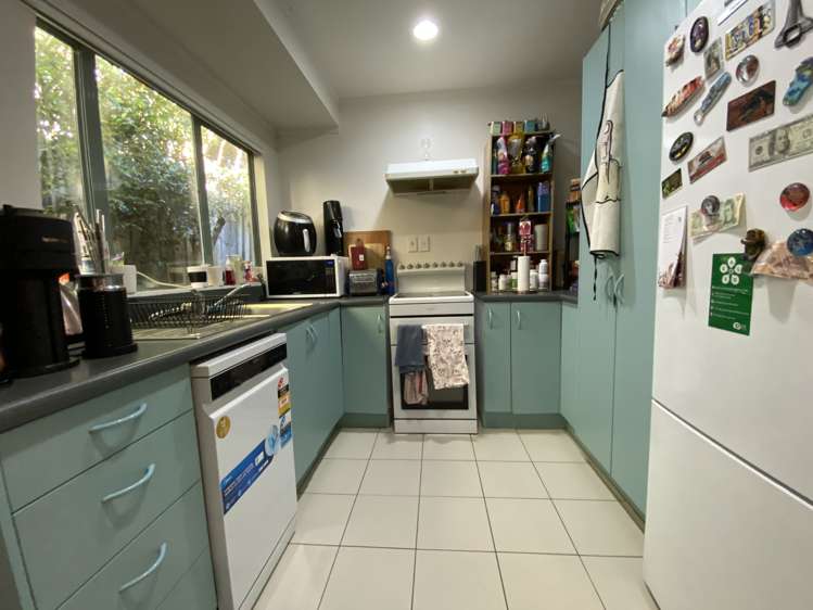 2/43 Fruitvale Road New Lynn_4