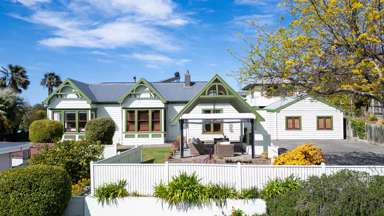 119 Chaucer Road North_1