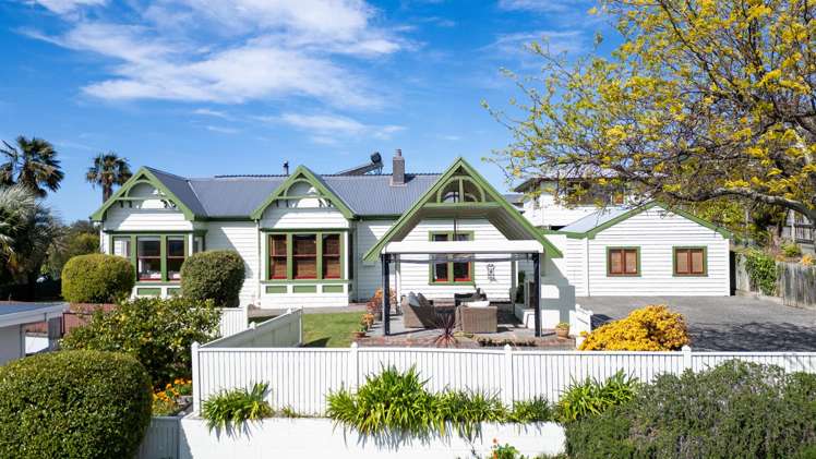 119 Chaucer Road North_1