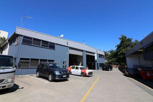 Unit 6/10 Tait Place Albany_2