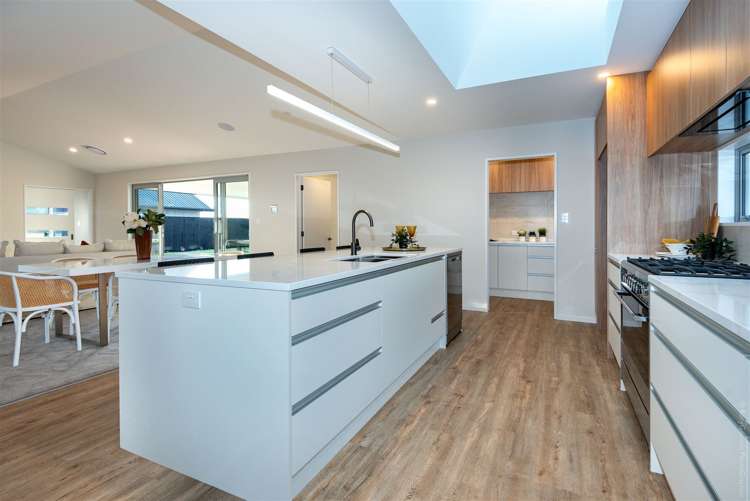 75 Halpin Drive Lincoln_9