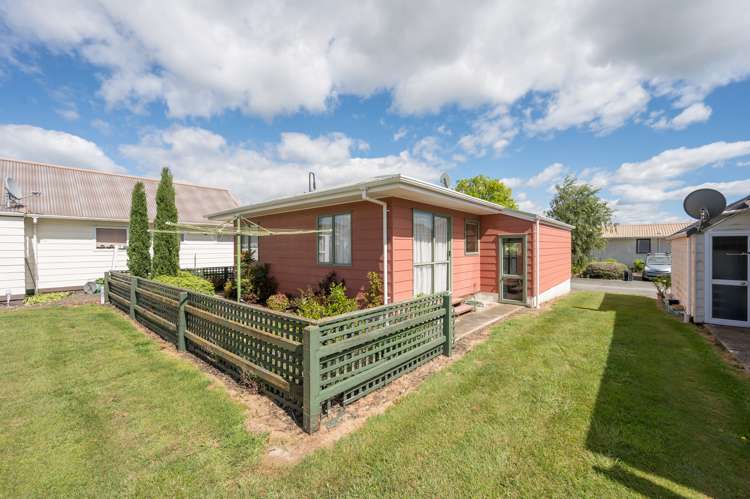 10 Birchwood Grove Richmond_1