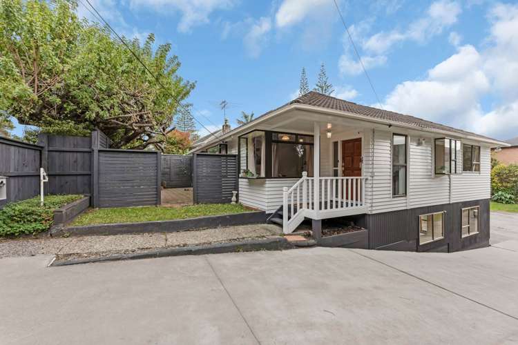 7 Golf Road New Lynn_32
