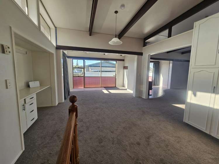8 Rewa Street 1240_2